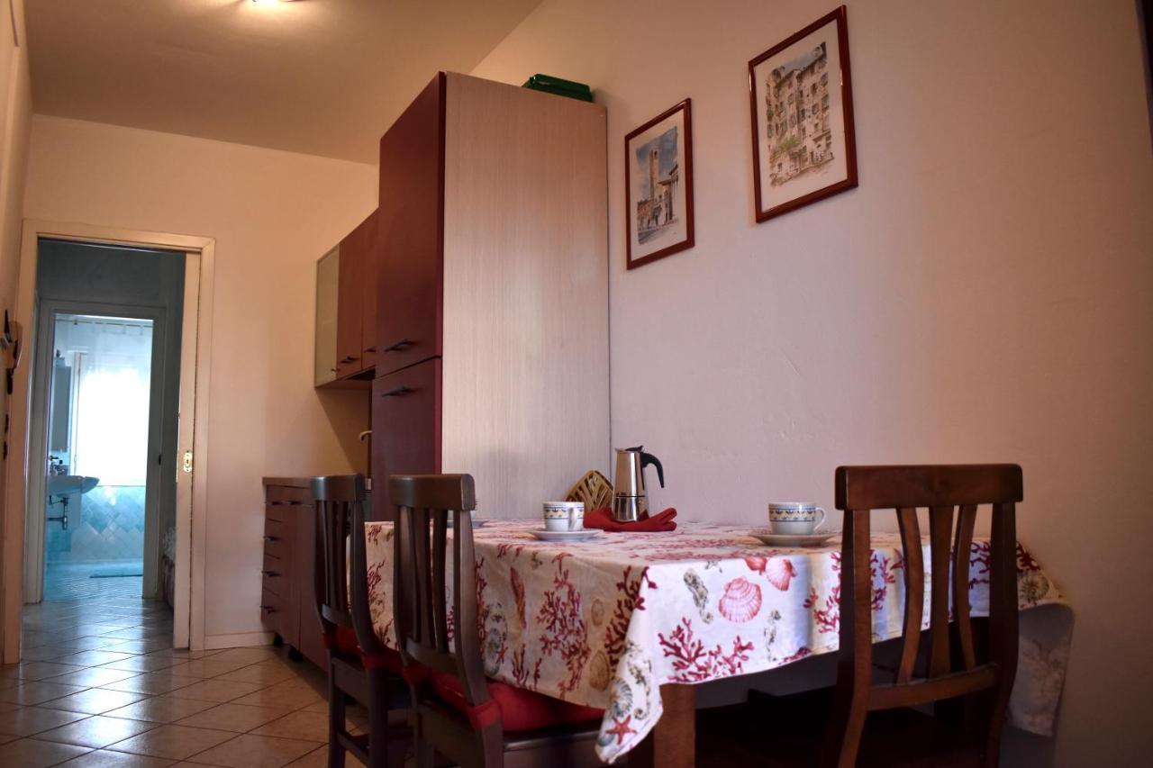 Appartamenti Villa Lina Desenzano del Garda Exterior foto