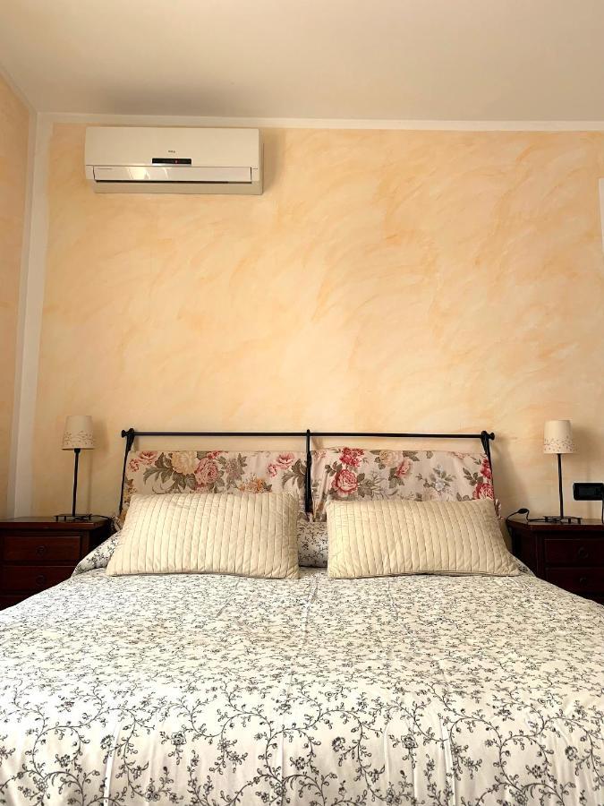 Appartamenti Villa Lina Desenzano del Garda Exterior foto