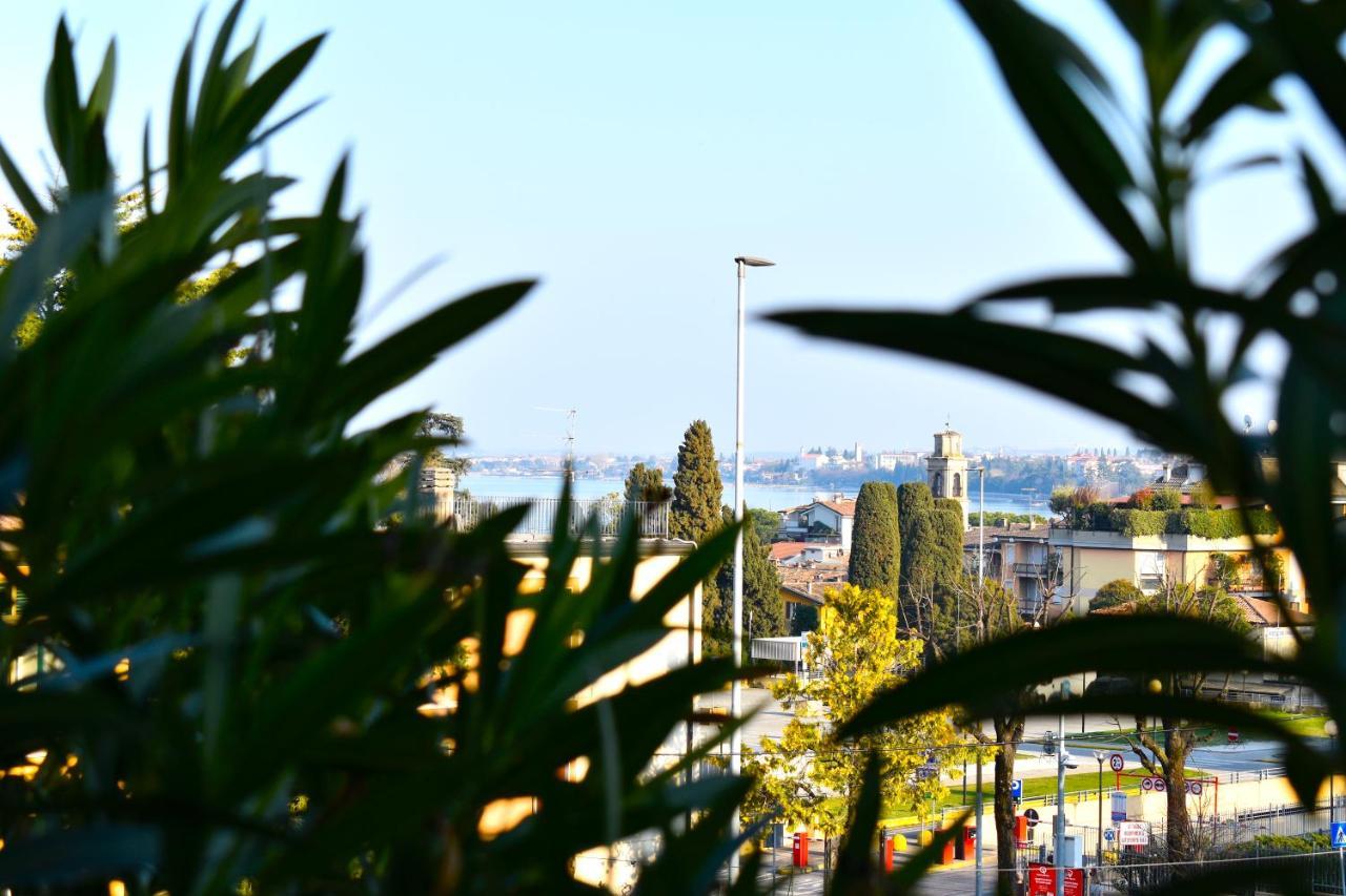 Appartamenti Villa Lina Desenzano del Garda Exterior foto