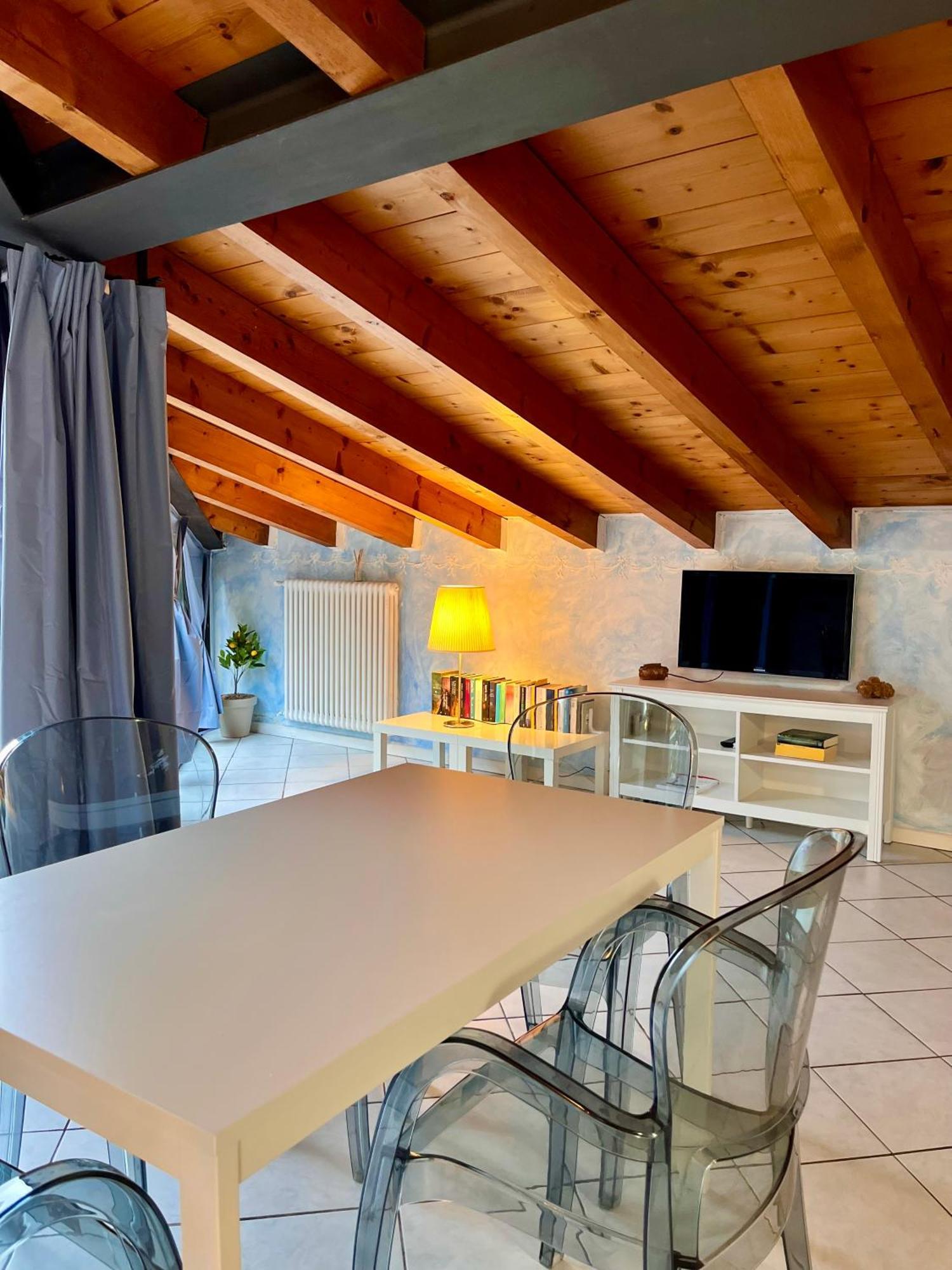 Appartamenti Villa Lina Desenzano del Garda Exterior foto